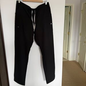 Figs Women's Black scrub pants Size L tall. New